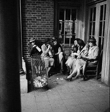 20080930125229-women-gather-in-the-prospect-park-picnic-house-april-21-1935-large.jpg